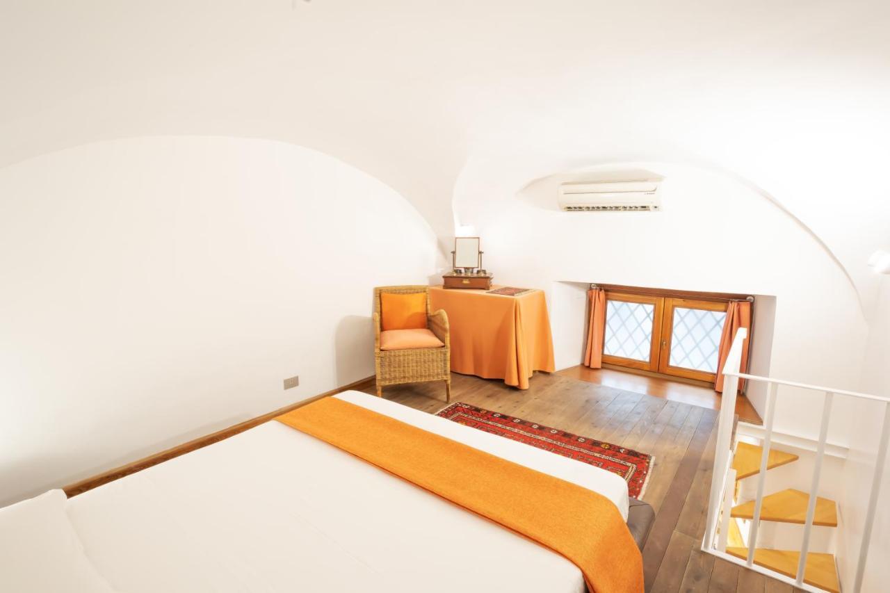 Quiet And Cozy Trastevere Hideaway Rome Exterior photo