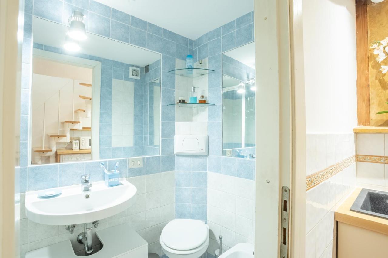 Quiet And Cozy Trastevere Hideaway Rome Exterior photo